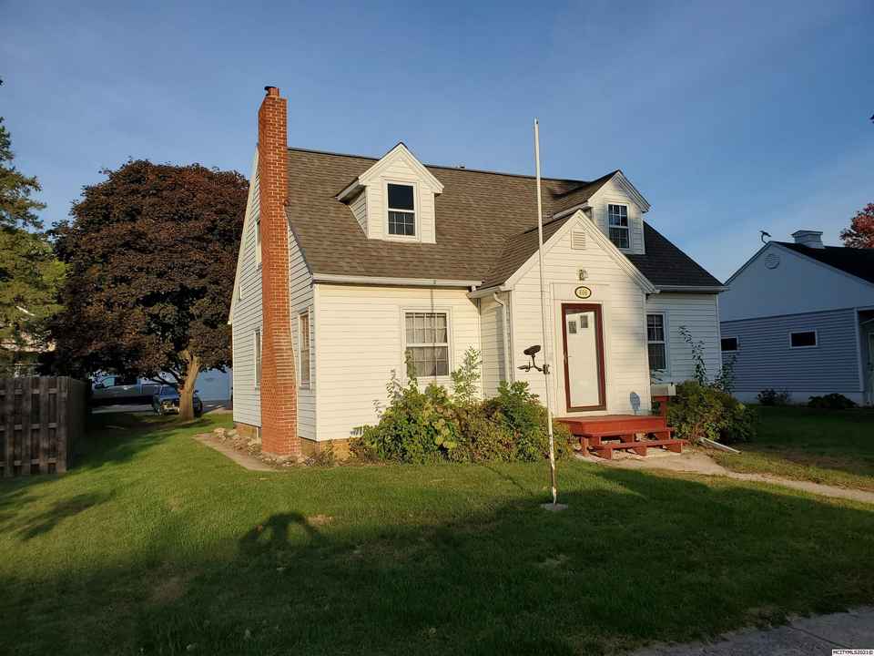 Setting Up homes for sale in Northwood Iowa